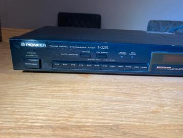Pioneer F-225L Tuner - Vintage Audio beschikbaar voor biedingen