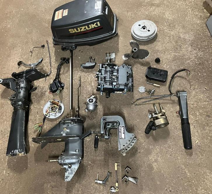 Suzuki 5 en 6 pk 2 takt buitenboordmotor onderdelen, Watersport en Boten, Accessoires en Onderhoud, Gebruikt, Motor en Techniek