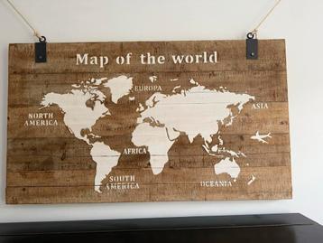 Houten Wereldkaart Wanddecoratie beschikbaar voor biedingen