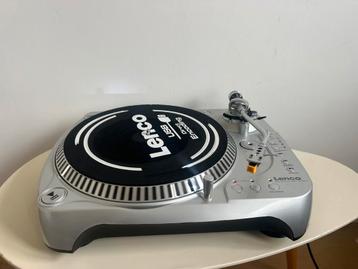 Lenco usb platenspeler beschikbaar voor biedingen