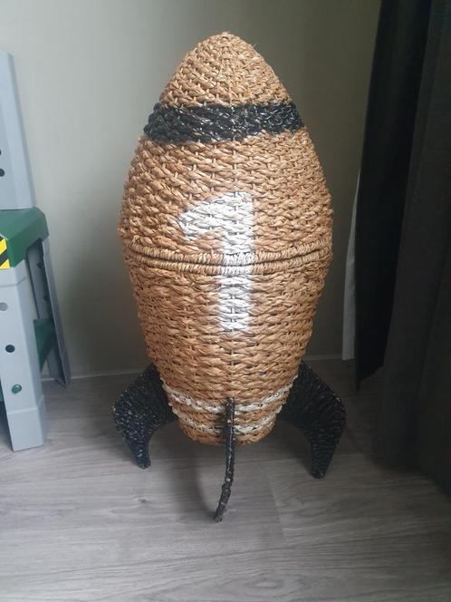 Rieten opbergmand raket, Kinderen en Baby's, Kinderkamer | Inrichting en Decoratie, Zo goed als nieuw, Overige typen, Ophalen