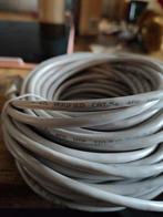 UTP Cat 5e Kabel - 15 Meter, Computers en Software, Pc- en Netwerkkabels, Ophalen of Verzenden, Zo goed als nieuw