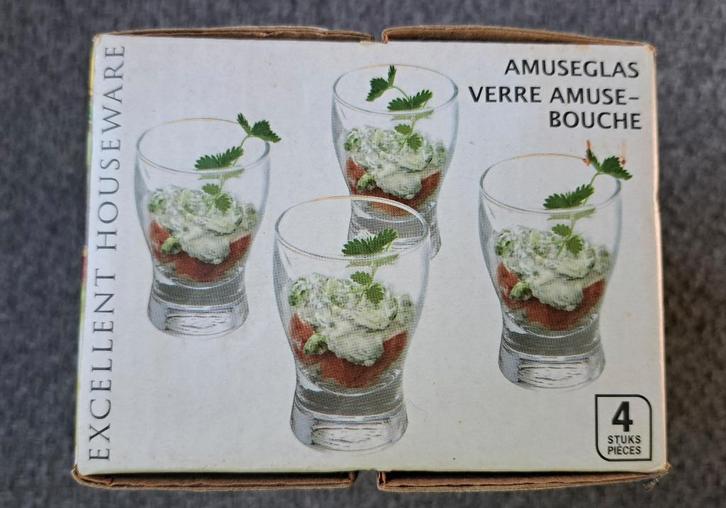 4 Amuseglaasjes - 1x gebruikt, Huis en Inrichting, Keuken | Servies, Zo goed als nieuw, Glas of Glazen, Overige stijlen, Glas