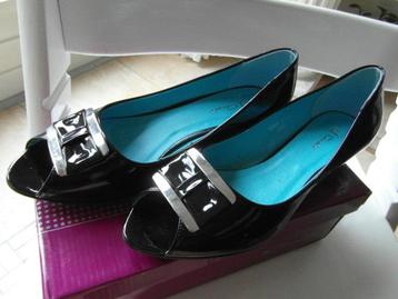 zwart vintage lak schoen mt 40 sleehakje als nieuw  beschikbaar voor biedingen