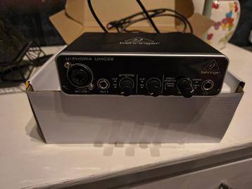 Behringer U-Phoria UMC22  beschikbaar voor biedingen