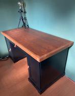 Zwart bureau met houten blad, boekenplank en bureaustoel, Huis en Inrichting, Bureaus, Ophalen, Gebruikt, Bureau