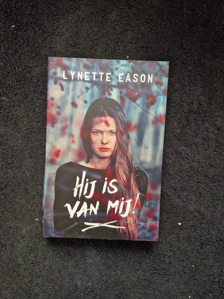Lynette Eason - Hij is van mij, Ophalen of Verzenden, Zo goed als nieuw, Lynette Eason