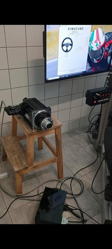 Simucube 1 20nm direct drive simracing  beschikbaar voor biedingen