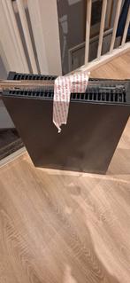 Nieuwe radiator 40 breed 60 hoog type 22. Vlakke voorplaat., Doe-het-zelf en Verbouw, Verwarming en Radiatoren, 30 tot 80 cm, Radiator