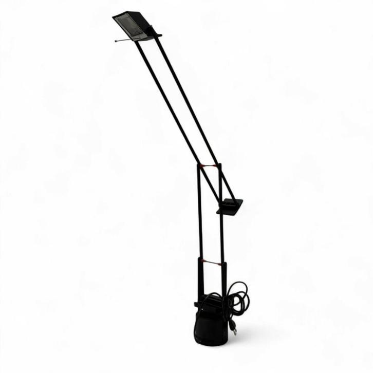 Design bureaulamp, model Tizio, Artemide, Huis en Inrichting, Lampen | Tafellampen, Minder dan 50 cm, Metaal, Ophalen of Verzenden
