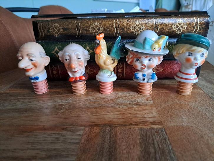 Wijnstopper Schenktuit Porselein Set, Antiek en Kunst, Curiosa en Brocante, Ophalen of Verzenden