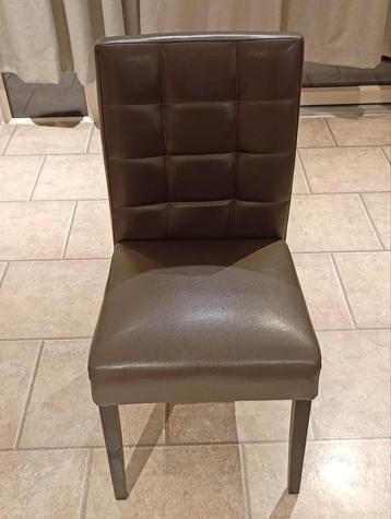 6 Taupe Grijze Leren Eetkamerstoelen beschikbaar voor biedingen