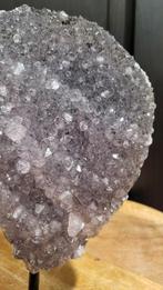 Prachtige amethist op standaard, Ophalen of Verzenden