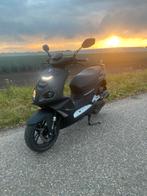 Peugot Speedfight 4 mat zwart 50cc, Fietsen en Brommers, Scooters | Peugeot, Maximaal 45 km/u, Ophalen of Verzenden, Zo goed als nieuw