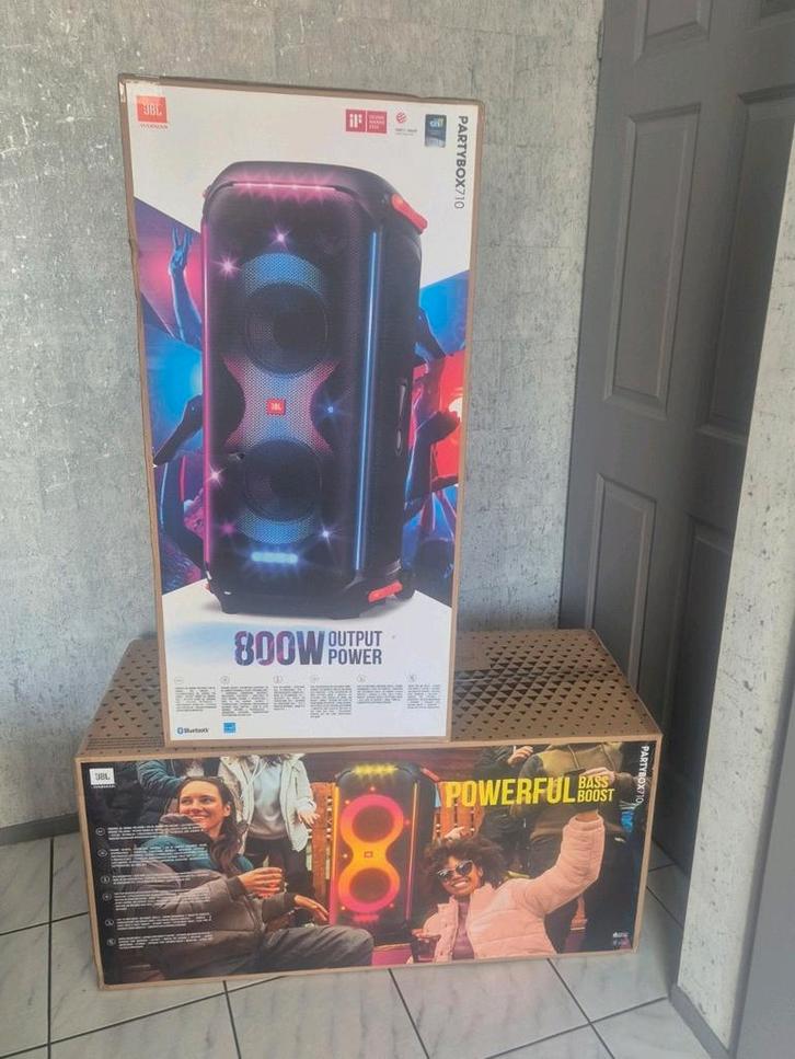 2 x Jbl 710 partybox speakers, Hobby en Vrije tijd, Feestartikelen | Verhuur, Nieuw, Overige, Ophalen of Verzenden