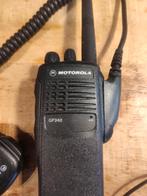 Motorola GP340 Portofoon Set, Telecommunicatie, Gebruikt, 5 tot 15 km, Ophalen of Verzenden, Portofoon of Walkie-talkie