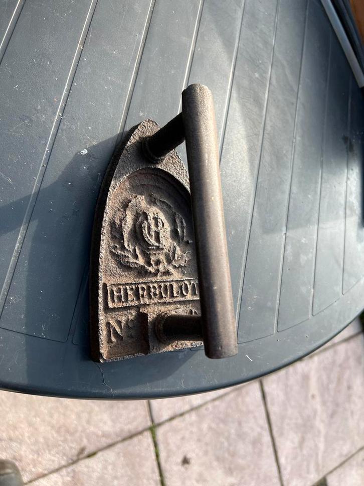Antiek Strijkijzer Herbulot N5, Antiek en Kunst, Antiek | Overige Antiek, Ophalen of Verzenden