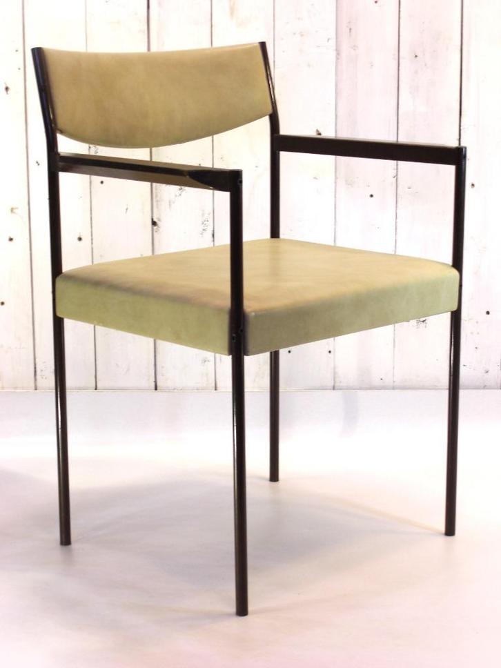 Thereca eetkamerstoel, Huis en Inrichting, Stoelen, Gebruikt, Vijf, Zes of meer stoelen, Hout, Kunststof, Leer, Metaal, Overige materialen