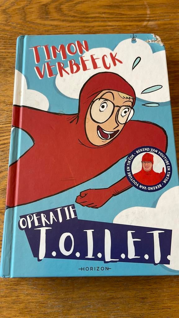 Operatie T.O.I.L.E.T (Kleine beschadiging), Boeken, Ophalen of Verzenden, Zo goed als nieuw