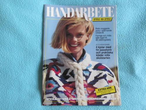 Zweeds handwerkblad: Handarbete steg för steg augustus 1990, Boeken, Tijdschriften en Kranten, Zo goed als nieuw, Sport en Vrije tijd