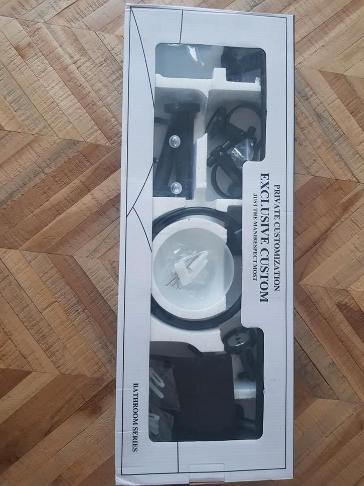 Luxe 7 delige badkamer accessoires set nieuw!, Huis en Inrichting, Badkamer | Badtextiel en Accessoires, Nieuw, Zwart, Ophalen of Verzenden