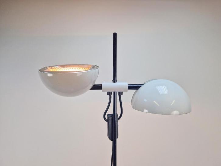 Vintage VALENTI Milano vloerlamp design ‘70 Italie up down, Huis en Inrichting, Lampen | Vloerlampen, Gebruikt, 150 tot 200 cm