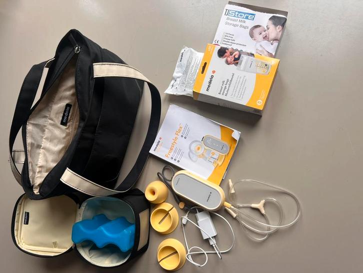 Medela freestyle flex elektrische borstkolf set, Kinderen en Baby's, Babyvoeding en Toebehoren, Gebruikt, Borstkolf, Ophalen of Verzenden