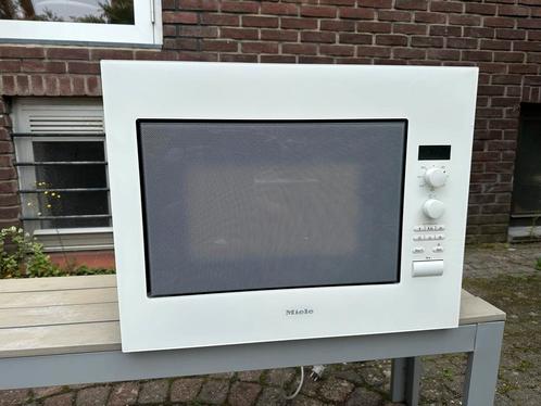 Miele Inbouw Magnetron Wit - A3R049URK2, Witgoed en Apparatuur, Magnetrons, Gebruikt, Inbouw, Magnetron, 45 tot 60 cm, Draaiplateau