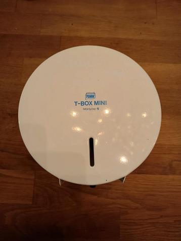 Papierdispenser T-box mini Tork beschikbaar voor biedingen