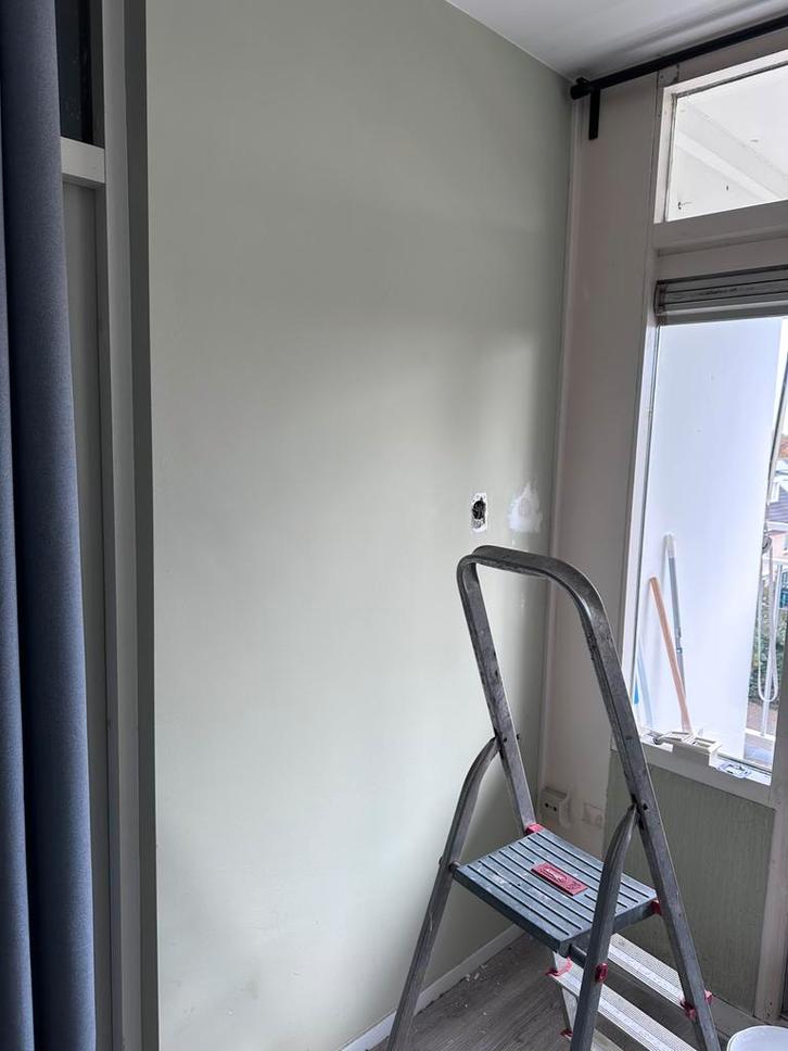 Kwaliteit in elke klus — schilderen 🎨, behangen 📏 & meer, Diensten en Vakmensen, Schilders en Behangers, Behangen, Binnenschilderwerk