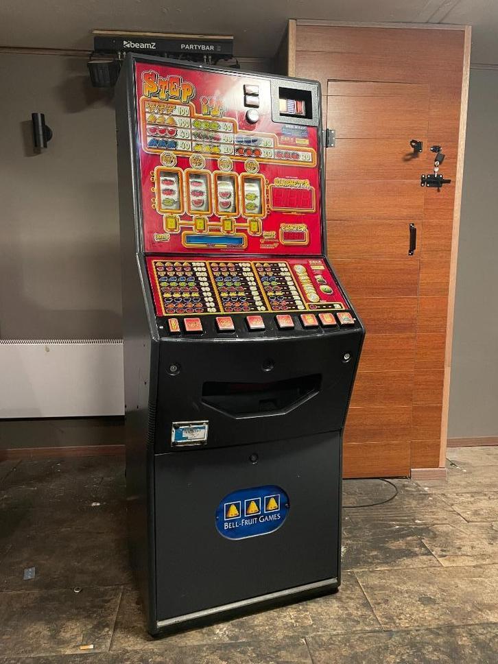 Gokkast - STEP IT, Verzamelen, Automaten | Gokkasten en Fruitautomaten, Gebruikt, Euro, Met sleutels, Ophalen