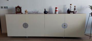 Castelijn dressoir Disc roomwit met kersenhout beschikbaar voor biedingen