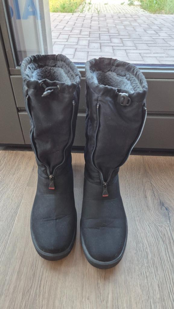 Olang snowboots maat 42 valt klein, Kleding | Dames, Schoenen, Zo goed als nieuw, Snowboots, Zwart, Ophalen of Verzenden
