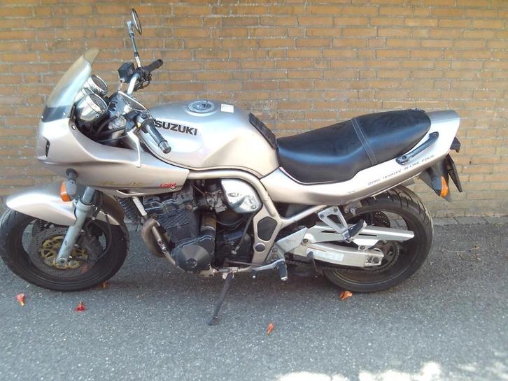 Suzuki Bandit 1200 s bj 97 gaat weg in onderdelen, Motoren, Onderdelen | Suzuki, Gebruikt, Ophalen of Verzenden