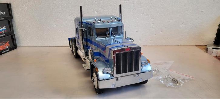 Road kings Peterbilt 359, Hobby en Vrije tijd, Modelauto's | 1:18, Zo goed als nieuw, Overige typen, Overige merken, Ophalen of Verzenden
