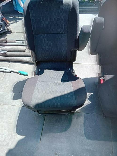 Toyota avensis verso stoelen (middelste rij), Auto-onderdelen, Interieur en Bekleding, Toyota, Ophalen of Verzenden