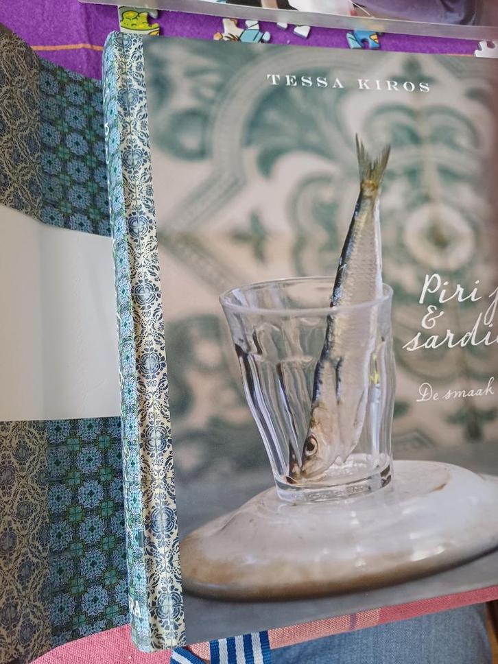 Tessa Kiros piri piri en sardientjes hardcover Portugal, Boeken, Kookboeken, Gelezen, Italië, Ophalen