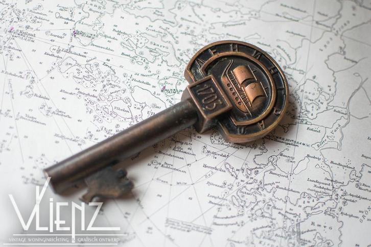 Kurkentrekker in de vorm van decoratieve, metalen sleutel, Verzamelen, Retro, Huis en Inrichting, Ophalen of Verzenden