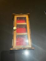 Oude Antieke Kleine Sleutel Muur Kastje., Antiek en Kunst, Ophalen of Verzenden