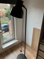Staande Lamp Ikea € 10,00, Huis en Inrichting, Lampen | Vloerlampen, Ophalen, Zo goed als nieuw, 150 tot 200 cm