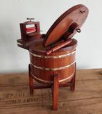 Houten poppenhuis wastobbe met wringer., Ophalen of Verzenden, Poppenhuis