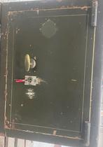 Oude functionerende kluis - 62x82x53 cm, Ophalen, Gebruikt, Brandkast