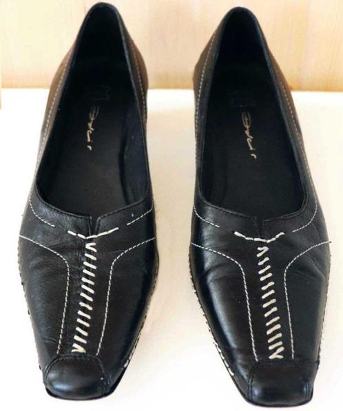 Damesschoenen instappers van het merk Dolci., Kleding | Dames, Schoenen, Zo goed als nieuw, Instappers, Zwart, Ophalen of Verzenden