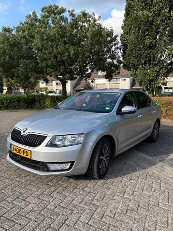 Skoda Octavia 1.2 TSI 77KW Dsg-7 2015|Busines|Trekhaak|Autom beschikbaar voor biedingen