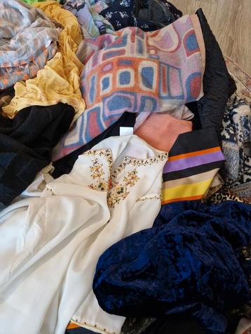 250+ stuks vintage kleding! Zomer en winter /bulk beschikbaar voor biedingen