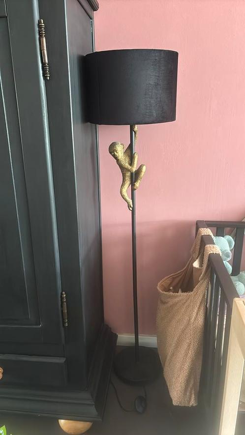 Stalamp met gouden aap, Huis en Inrichting, Lampen | Vloerlampen, Zo goed als nieuw, Ophalen