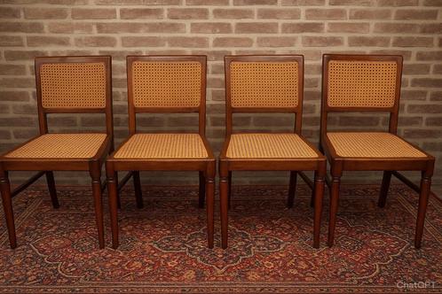 4 vintage stoelen rotan - nieuw gecaneerd!, Antiek en Kunst, Antiek | Meubels | Stoelen en Banken, Ophalen of Verzenden