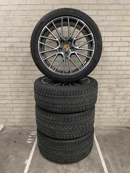 Originele Porsche Winterset Pirelli 275/40 R21 en 305/35 R21, Auto-onderdelen, Banden en Velgen, Banden en Velgen, Winterbanden