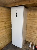 Haier vriezer, Witgoed en Apparatuur, Vriezers en Diepvrieskisten, Minder dan 60 cm, 160 cm of meer, Zo goed als nieuw, Vrijstaand