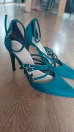 Groene pumps met bandjes - maat 40, Kleding | Dames, Schoenen, Ophalen of Verzenden, Gedragen, Groen